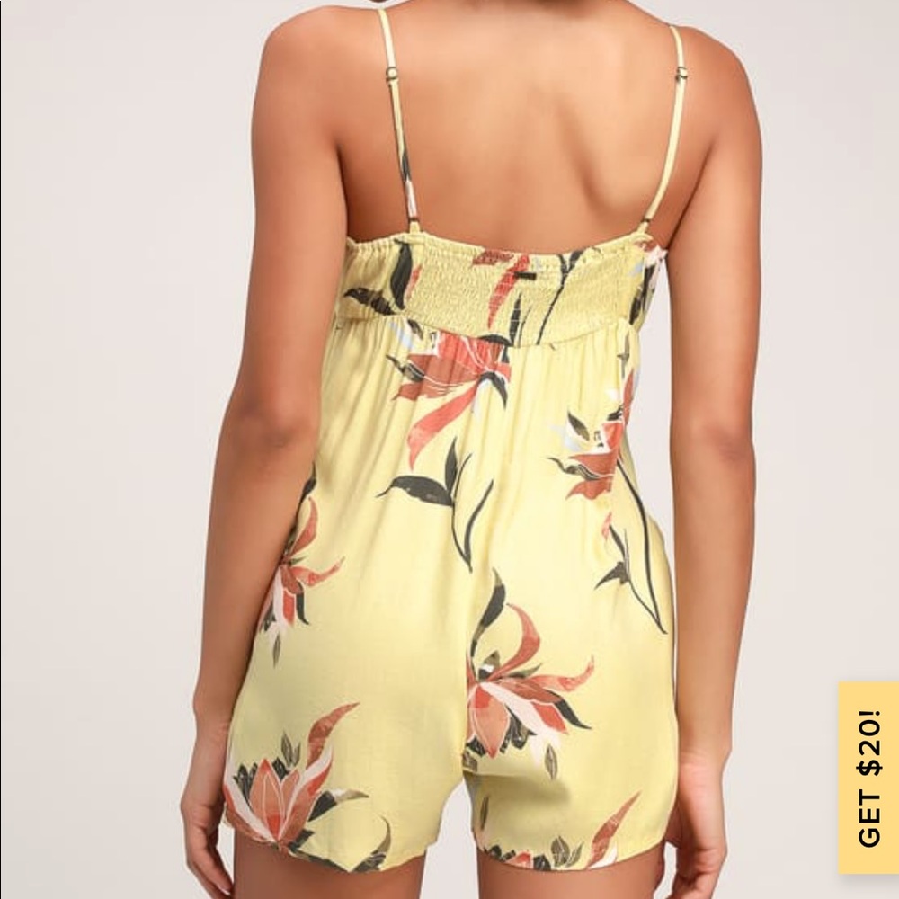 NWT tropical floral romper - Picture 2 of 5